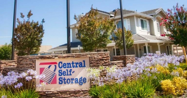 Central Self Storage - Pleasanton