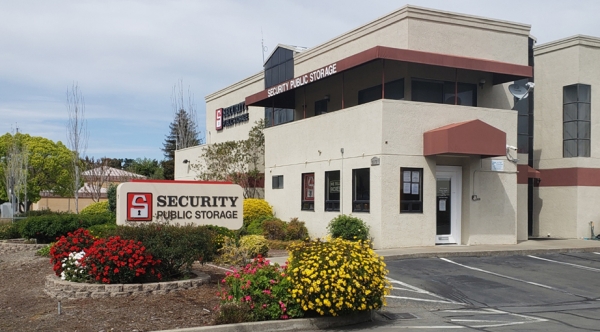 Security Public Storage - Pinole