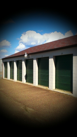 Discount Mini-Storage - Central Road