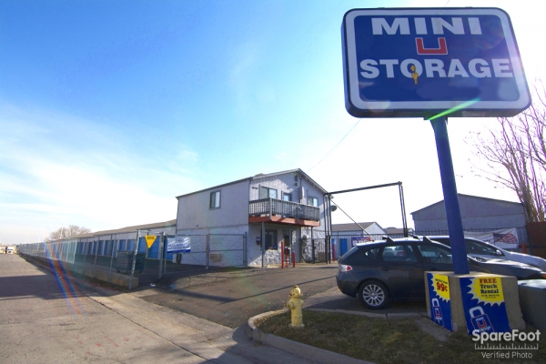 Mini U Storage - Thornton