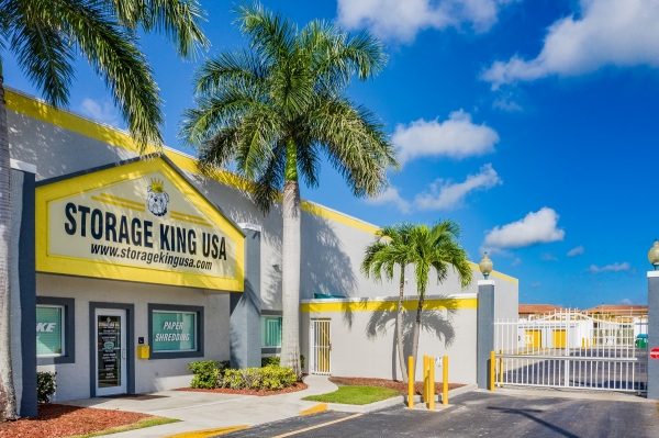 Storage King USA - 015 - Fort Pierce, FL - Okeechobee Rd