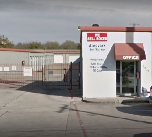 Aardvark Self Storage - Fort Worth