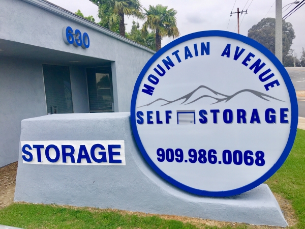 Mountain Ave Self Storage