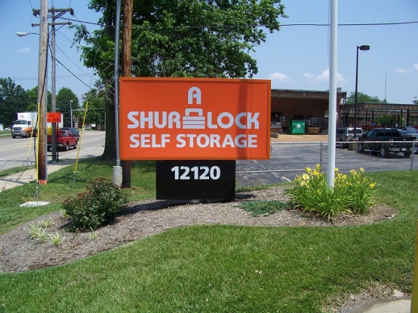 A Shur-Lock Self Storage - Maryland Heights