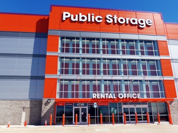 Public Storage - Dallas - 4740 Harry Hines Blvd