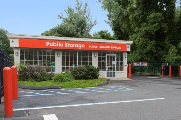 Public Storage - Manchester - 100 Taylor Street