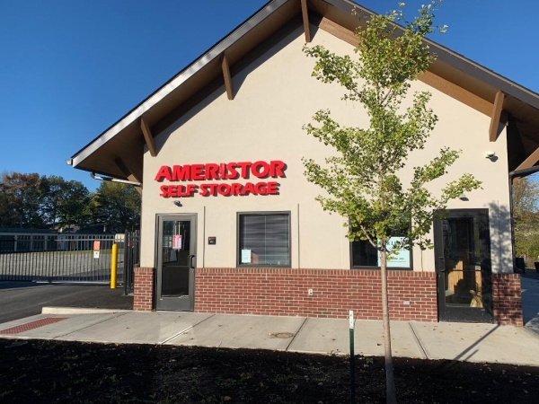 Ameristor Self Storage Westfield