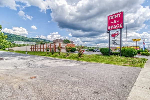 Rent-A-Space Salem