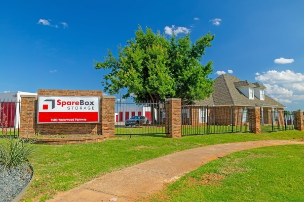 SpareBox Storage - Edmond East