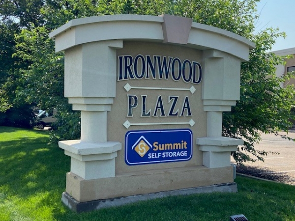 Summit Self Storage - Ironwood Plaza