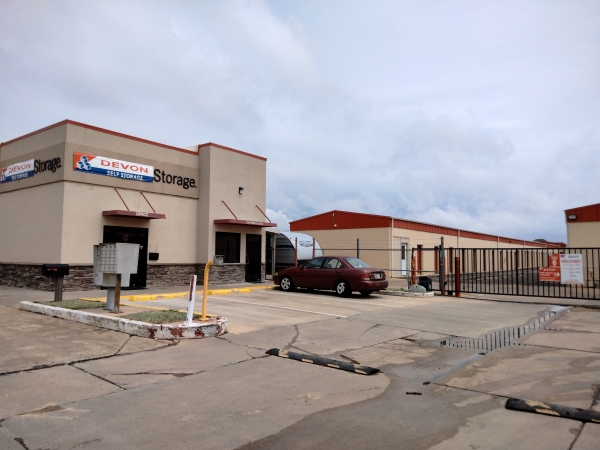 Devon Self Storage - 9140 - Edmond