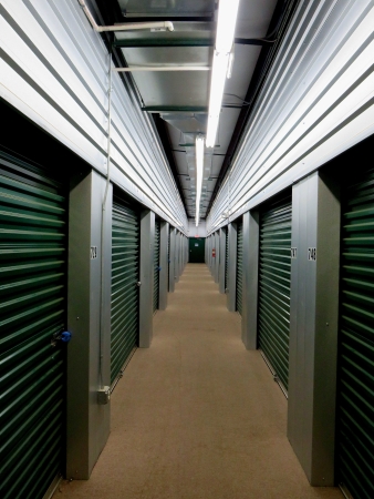 Gray Line Storage - Lee Blvd