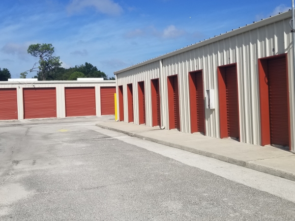 Lakeland Saver Self Storage