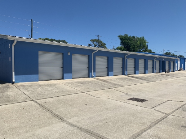 Edgewater Saver Self Storage