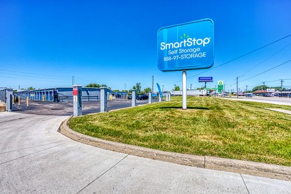 SmartStop Self Storage - Warren - 27203 Groesbeck Highway