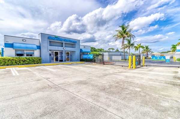 SmartStop Self Storage - Port St Lucie - 501 NW Business Center Dr