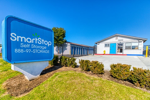 SmartStop Self Storage - Huntington Beach - 7611 Talbert Ave