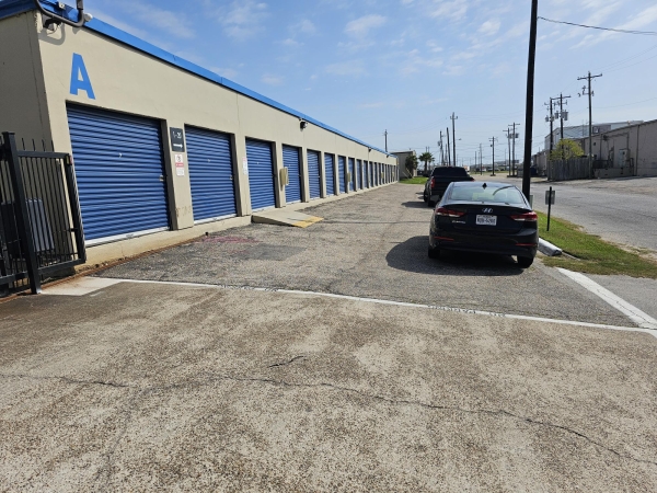 Storage King USA - 158 - Galveston, TX. - 60th Street