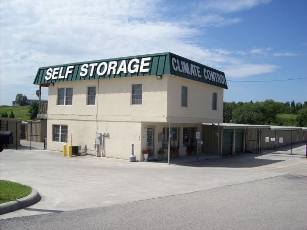 AAAA Self Storage - Roanoke / Self Service Only / No Office Onsite