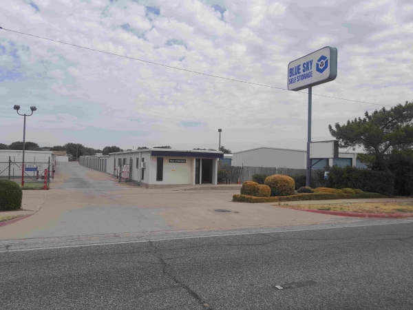 Blue Sky Self Storage - Old Jacksboro