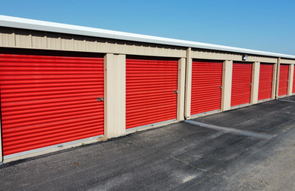 Gray Line Storage - Crowley