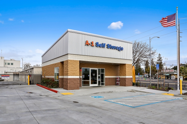 A-1 Self Storage - San Jose - 1701 Senter Rd