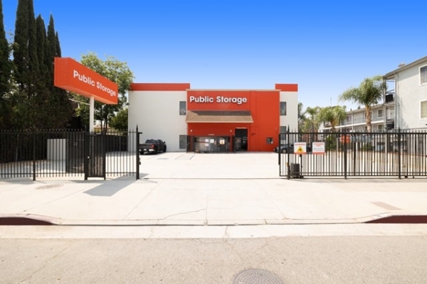 Public Storage - Los Angeles - 2370 Colorado Blvd