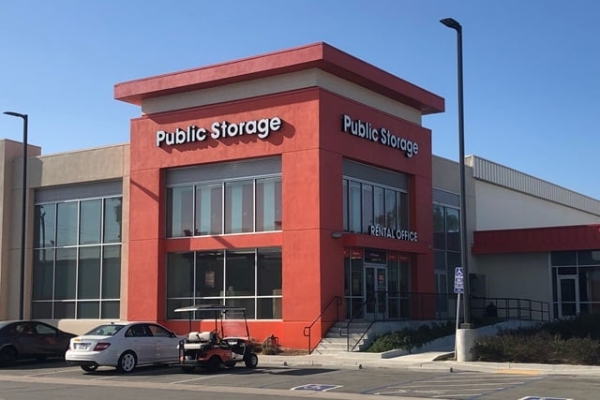 Public Storage - Burlingame - 1811 Adrian Road