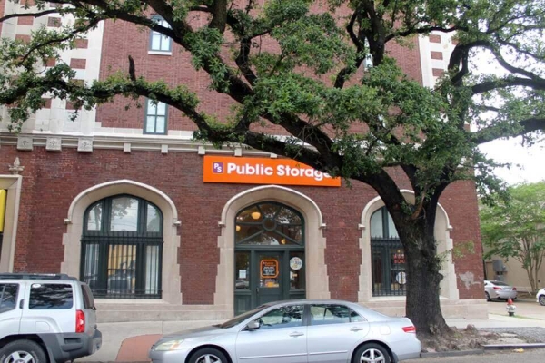Public Storage - New Orleans - 1901 St Charles Ave