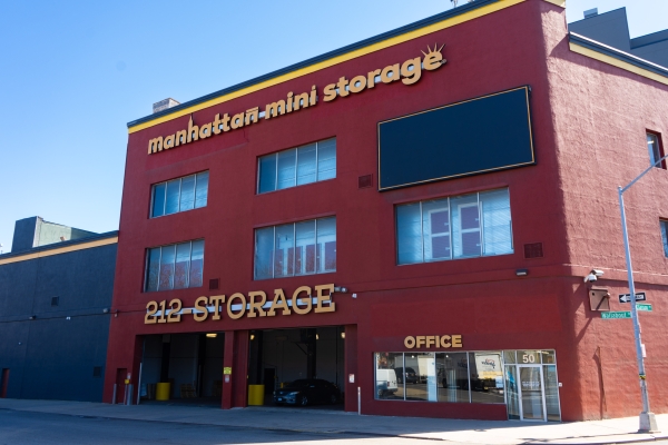 Manhattan Mini Storage - Kent Ave & Wallabout