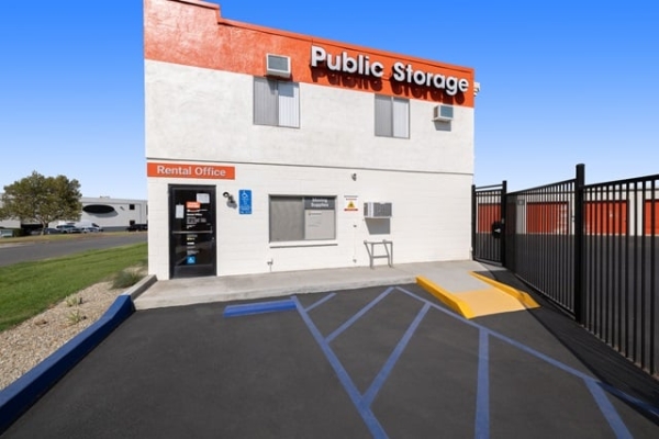 Public Storage - Corona - 1510 Pomona Road