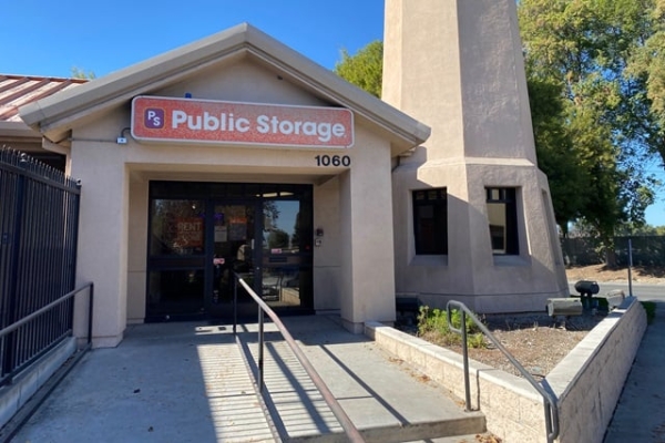 Public Storage - Sunnyvale - 1060 Stewart Drive