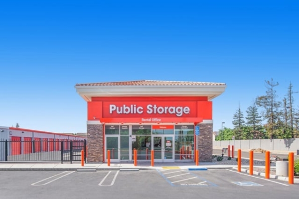 Public Storage - Modesto - 2356 Sylvan Avenue