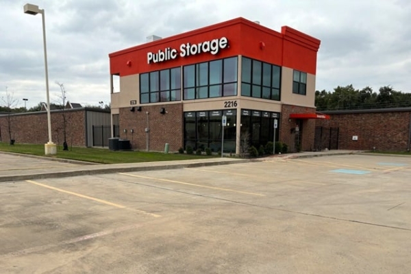 Public Storage - Pantego - 2216 W Park Row Drive