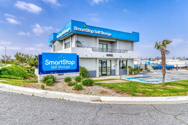 SmartStop Self Storage - Riverside - 6637 Van Buren Blvd