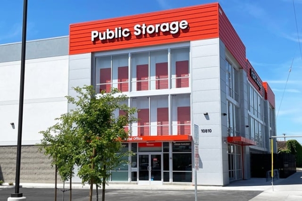 Public Storage - North Hollywood - 10810 Vanowen Street