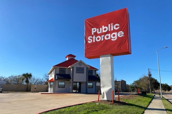 Public Storage - Houston - 8633 W Airport Blvd