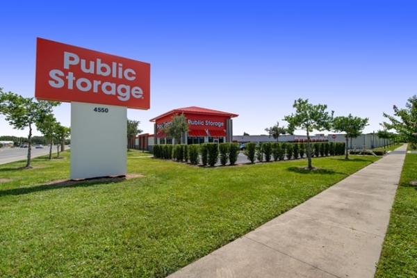 Public Storage - Sarasota - 4550 Clark Rd