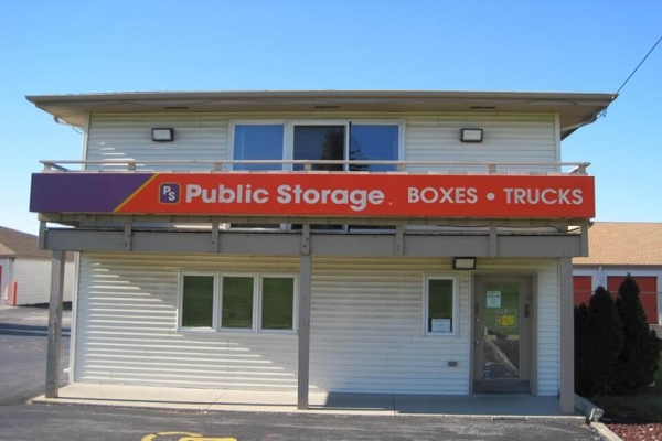 Public Storage - Waukesha - 1643 Arcadian Ave