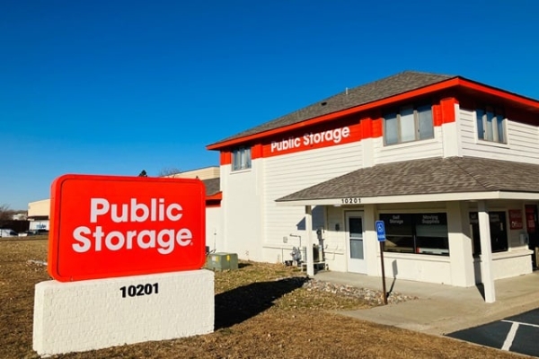 Public Storage - Coon Rapids - 10201 Woodcrest Drive NW