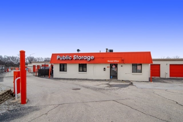 Public Storage - Willowbrook - 801 Joliet Road