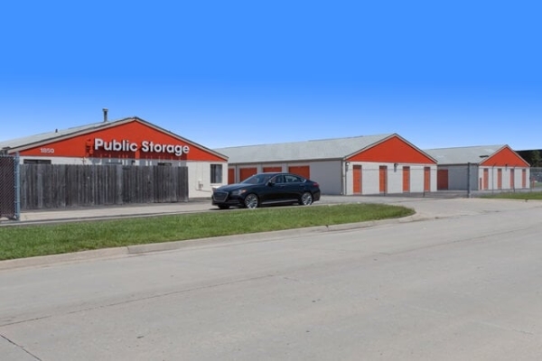 Public Storage - Topeka - 1850 SW 41st Street