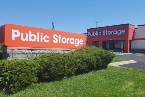 Public Storage - St Paul - 240 Arlington Ave E