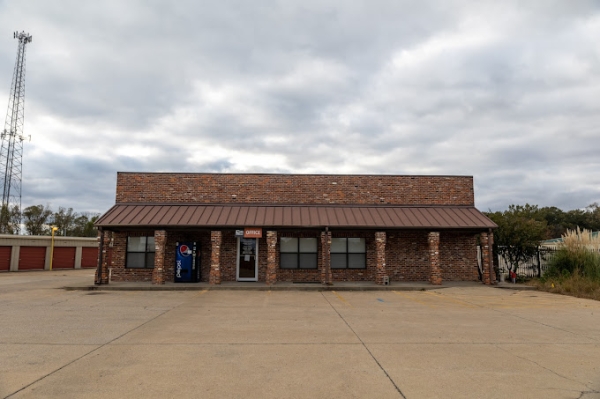 Mini Mall Storage - West Memphis