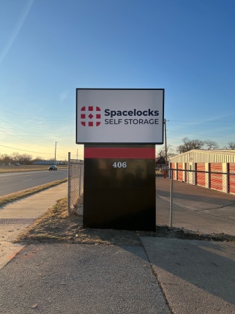 Spacelocks Storage - Topeka
