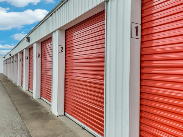 Storage King USA - 071 - Rosenberg - Avenue H
