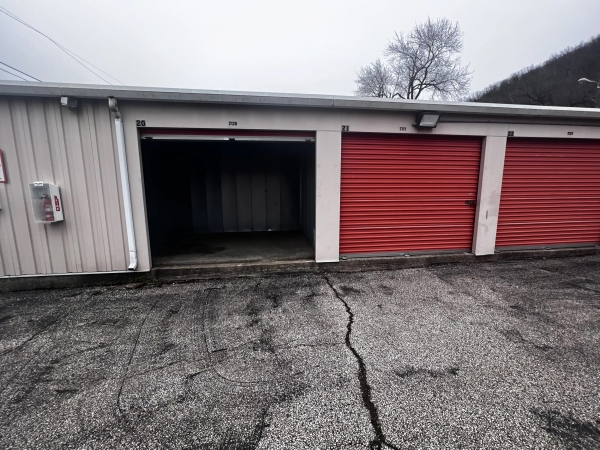 Mini Mall Storage - Nitro - 503 Main Ave