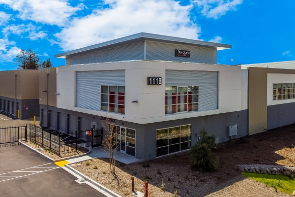 StorQuest - Petaluma / Auto Center