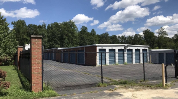 MMJ Self Storage - Bowling Green, VA