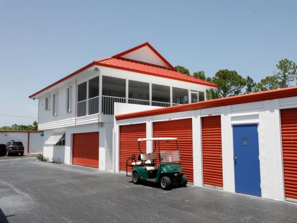 Storage Rentals of America - Hobe Sound - 12825 SE Suzanne Dr